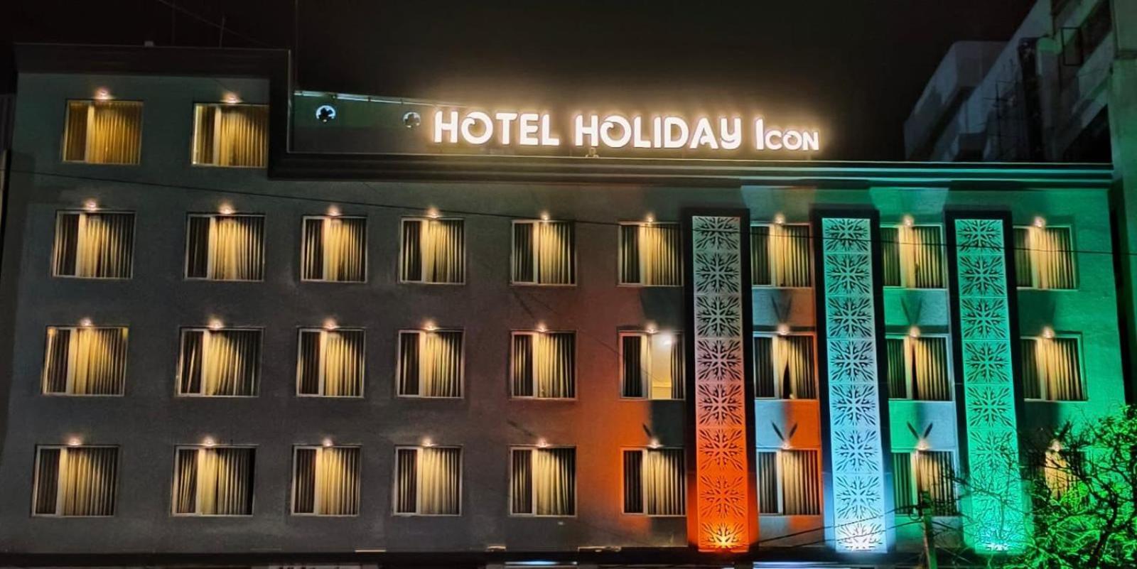 Hotel Holiday Icon Dwārka Extérieur photo